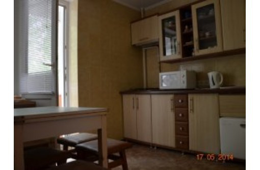 Сдам 2-комнатную квартиру по ул. Б.Михайлова д.25 - Аренда квартир в Севастополе