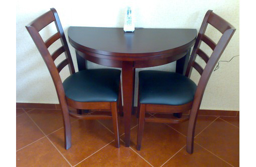 Стол и два стула,малазийский дуб - Столы / стулья в Севастополе
