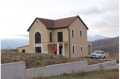 продам срочно дом на юбк новый готовый к проживанию цена снижена - Дома в Алуште