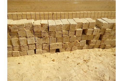 Ракушка М 25 недорого - Кирпичи, камни, блоки в Джанкое
