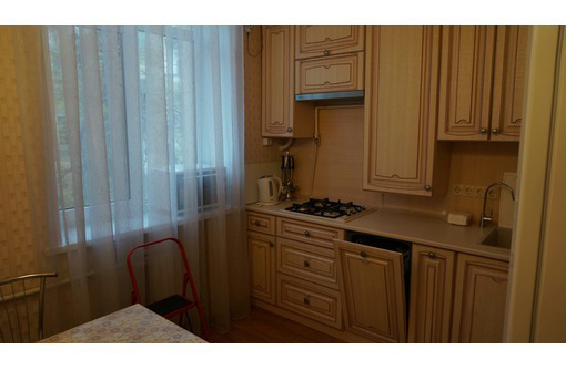 3-комнатная  длительно в центре Б.Морская - Аренда квартир в Севастополе
