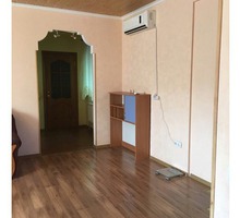 Сдам   большую квартиру с приличным ремонтом на длительно - Аренда домов в Феодосии