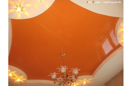 Натяжные потолки в комнате LuxeDesign - Натяжные потолки в Алуште