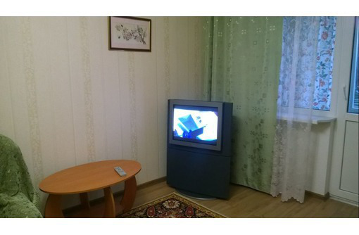 Сдается 2-комнатная, улица Дыбенко, 23000 - Аренда квартир в Севастополе