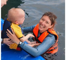 ​Дельфинотерапия в Севастополе – «Страна дельфиния»: «терапия счастья» для детей и взрослых - Активный отдых в Севастополе