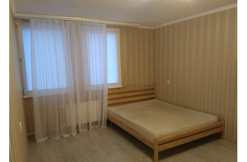 Сдается 2-комнатная, улица Комбрига Потапова, 25000 - Аренда квартир в Севастополе
