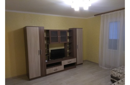 Сдается 2-комнатная, улица Комбрига Потапова, 25000 - Аренда квартир в Севастополе