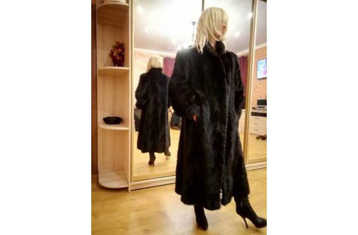 Продам норковую шубу б/у в отличном состоянии - Женская одежда в Севастополе