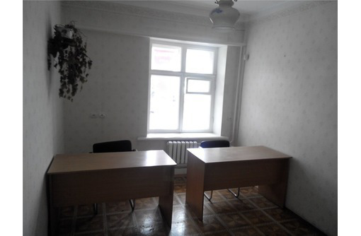 Сдается в аренду офисное помещение по адресу ул Пожарова (со всеми коммуникациями), площадью 13,1 м2 - Сдам в Севастополе