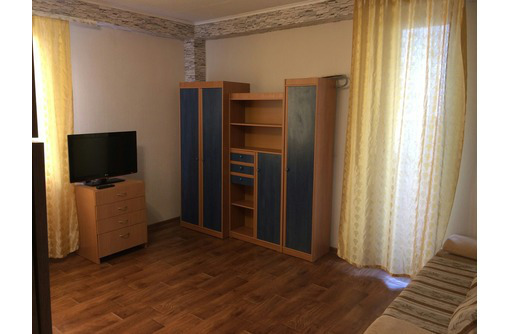 Сдается 1-комнатная крупногабаритная, улица Хрусталева, 22000 рублей - Аренда квартир в Севастополе