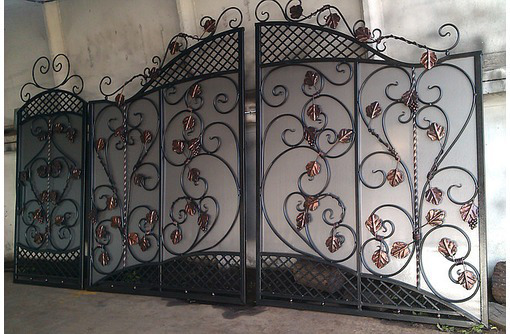 Изготовление и установка под заказ калиток, ворот, заборов - Заборы, ворота в Севастополе