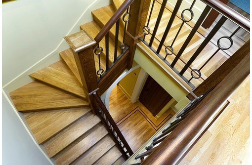 Изготовление лестниц любой сложности и конфигурации - Лестницы в Симферополе