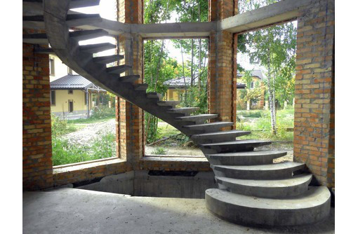 Профессиональное изготовление лестниц для дома и дачи. - Лестницы в Евпатории