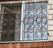 Изготовление и установка изделий из металла - решетки на окна и двери - Металлические конструкции в Евпатории