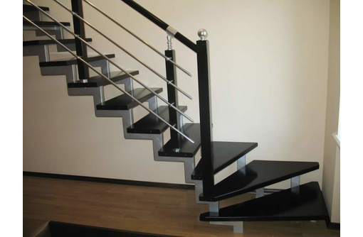 Изготовление лестниц на металлокаркасе, ворот, навесов - Лестницы в Феодосии