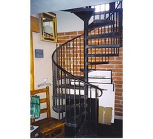 Изготовление и монтаж лестниц из дерева, бетона, камня, металла - Лестницы в Керчи