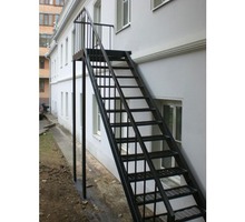 Изготовление лестниц на металлокаркасе, ворот, навесов - Лестницы в Севастополе
