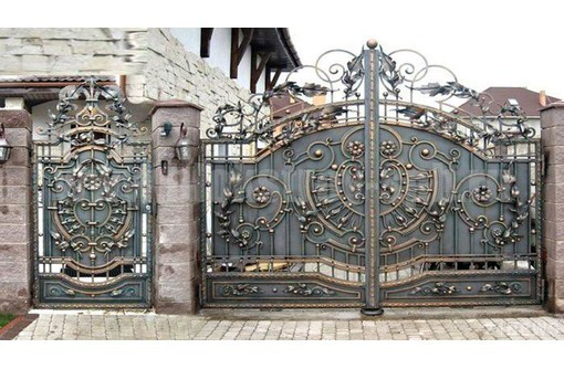 Изготовление ворот, навесов, металлических дверей, решеток - Заборы, ворота в Феодосии