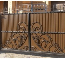 Изготовление и установка ворот, металлических дверей, заборов, навесов - Заборы, ворота в Керчи