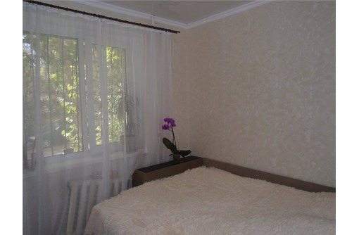 Большая 3-комнатная квартира в хорошем районе по доступной цене - Квартиры в Симферополе