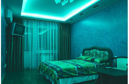 Сдаю хорошую комнату в двухкомнатной квартире с ремонтом - Аренда комнат в Севастополе