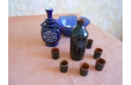 Сосуд и стаканчики из керамики ,фаянсовая вазочка и салатница - Посуда в Севастополе