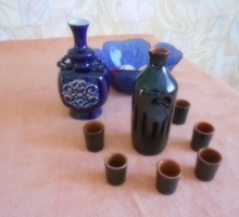 Сосуд и стаканчики из керамики ,фаянсовая вазочка и салатница - Посуда в Севастополе