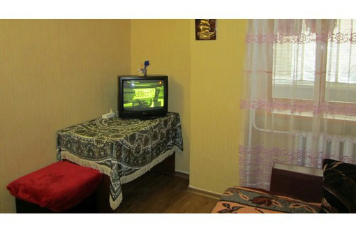 Сдается 2-комнатная, улица Новороссийская, 22000 рублей - Аренда квартир в Севастополе