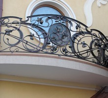 Изготовление и установка изделий из металла - решетки на окна и двери - Металлические конструкции в Керчи