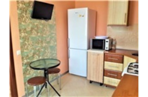 Сдается посуточно 1-комнатная, улица Степаняна, 1300 рублей - Аренда квартир в Севастополе