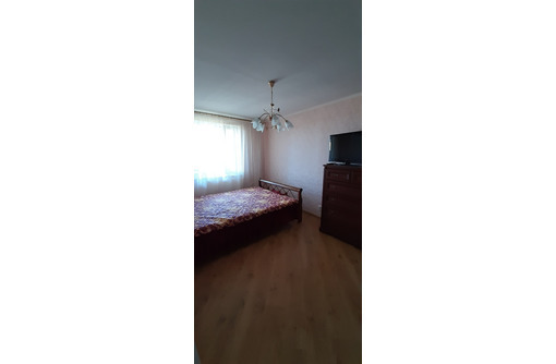 Продам 2-комнатную, благоустроенную квартиру в пригороде города Феодосии, поселок Приморский - Квартиры в Феодосии