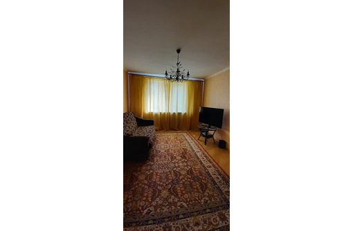 Продам 2-комнатную, благоустроенную квартиру в пригороде города Феодосии, поселок Приморский - Квартиры в Феодосии