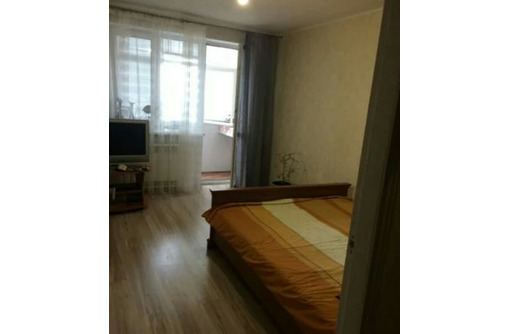 Сдается 2-комнатная, улица Меньшикова, 30000 рублей - Аренда квартир в Севастополе