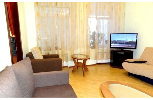 Сдаю хорошую двухкомнатную квартиру район ЦУМа - Аренда квартир в Севастополе