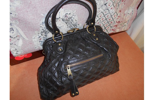 Женскую сумочку тёмно коричневого цвета - Сумки в Севастополе
