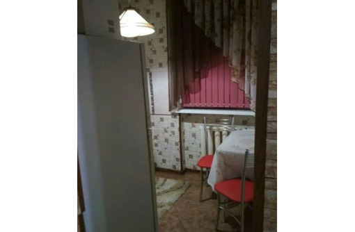 Сдается 2-комнатная, улица Академика Крылова, 23000 рублей - Аренда квартир в Севастополе