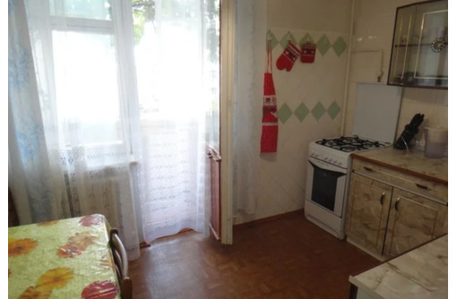 Сдается 2-комнатная, улица Адмирала Юмашева, 20000 рублей - Аренда квартир в Севастополе