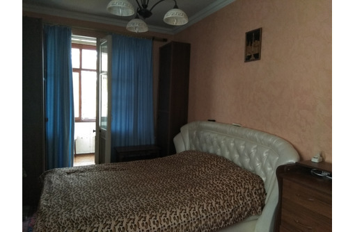 3-комнатная сталинка по ул. Яна Гамарника - Квартиры в Севастополе