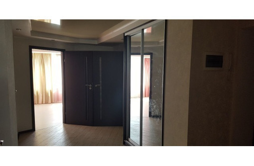 Продам 3-комнатную квартиру - Вакуленчука 26 - Квартиры в Севастополе