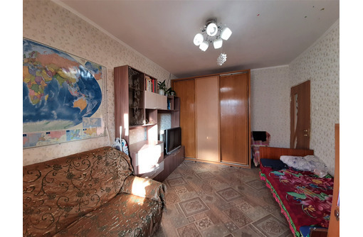 Продам 2-комнатную квартиру в центре города раздельные комнаты - Квартиры в Севастополе