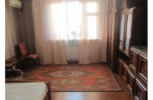 Продам двухкомнатную квартиру на Острякова 203б - Квартиры в Севастополе