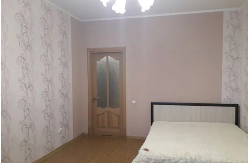 Сдается 1-комнатная, улица Степаняна, 20000 рублей - Аренда квартир в Севастополе