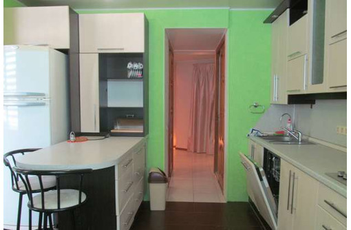 Продам трехкомнатную квартиру - Квартиры в Севастополе