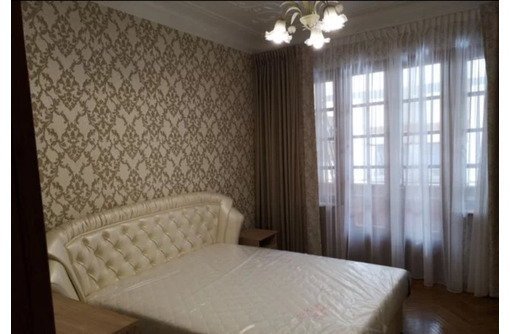 Сдается 3-комнатная, улица Большая Морская, 35000 рублей - Аренда квартир в Севастополе
