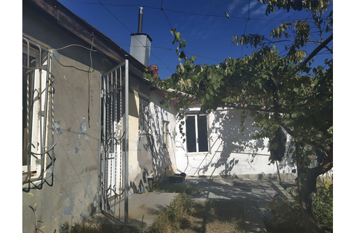 Продажа  1|2 Домика в городе Алушта поселок Изобильное - Дома в Алуште