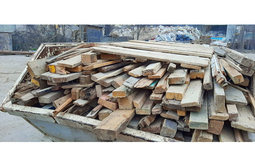 Продам дрова от строительных работ, паллеты, доски в Севастополе–«Био-партнер»:любой объем, недорого - Пиломатериалы в Севастополе