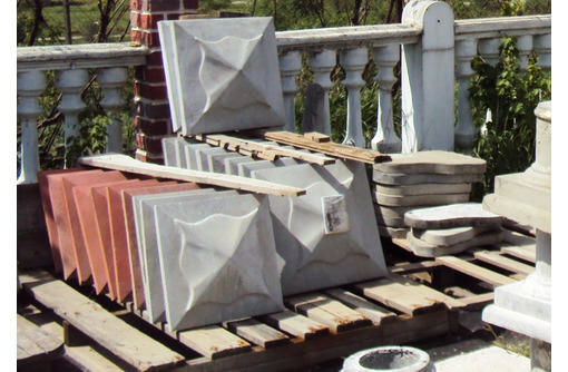 Крышки и парапеты на забор от производителя в Крыму+ ещё более 2000 разных изделий - Кирпичи, камни, блоки в Симферополе
