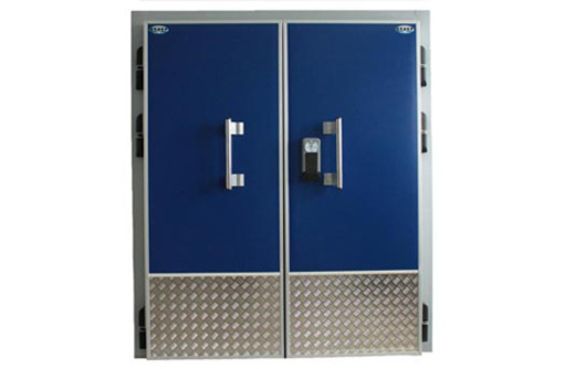 Распашные двустворчатые двери для холодильных камер, складов и овощехранилищ в Севастополе и Крыму - Продажа в Севастополе
