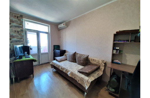 Продам 2-комнатную квартиру в центре города раздельные комнаты - Квартиры в Севастополе
