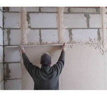 В команду строителей для работы на объектах в различных частях Крыма требуется маляр-штукатур - Строительство, архитектура в Феодосии